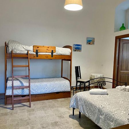 Вілла Mena Holiday House Сант'Аньєлло Екстер'єр фото