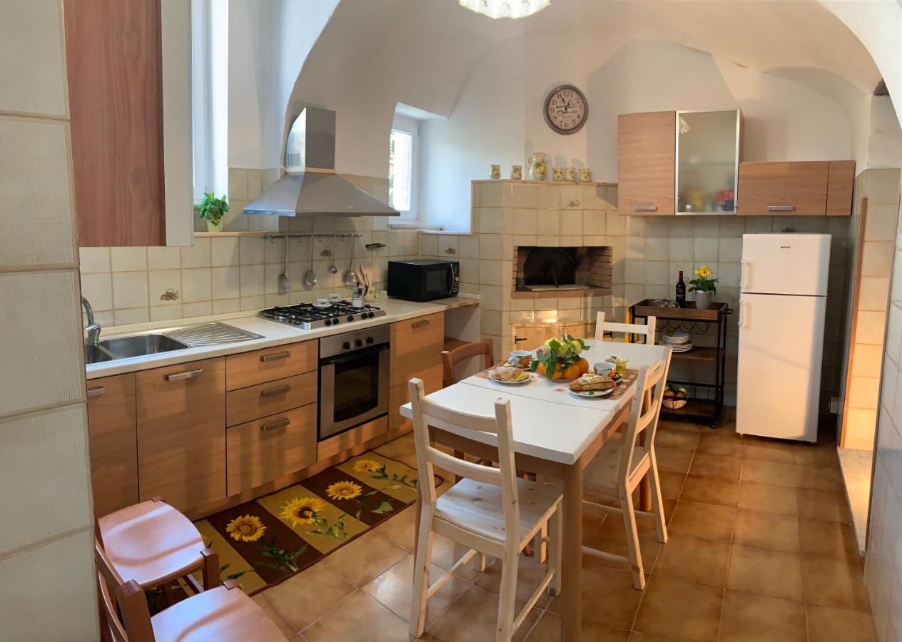 Вілла Mena Holiday House Сант'Аньєлло Екстер'єр фото