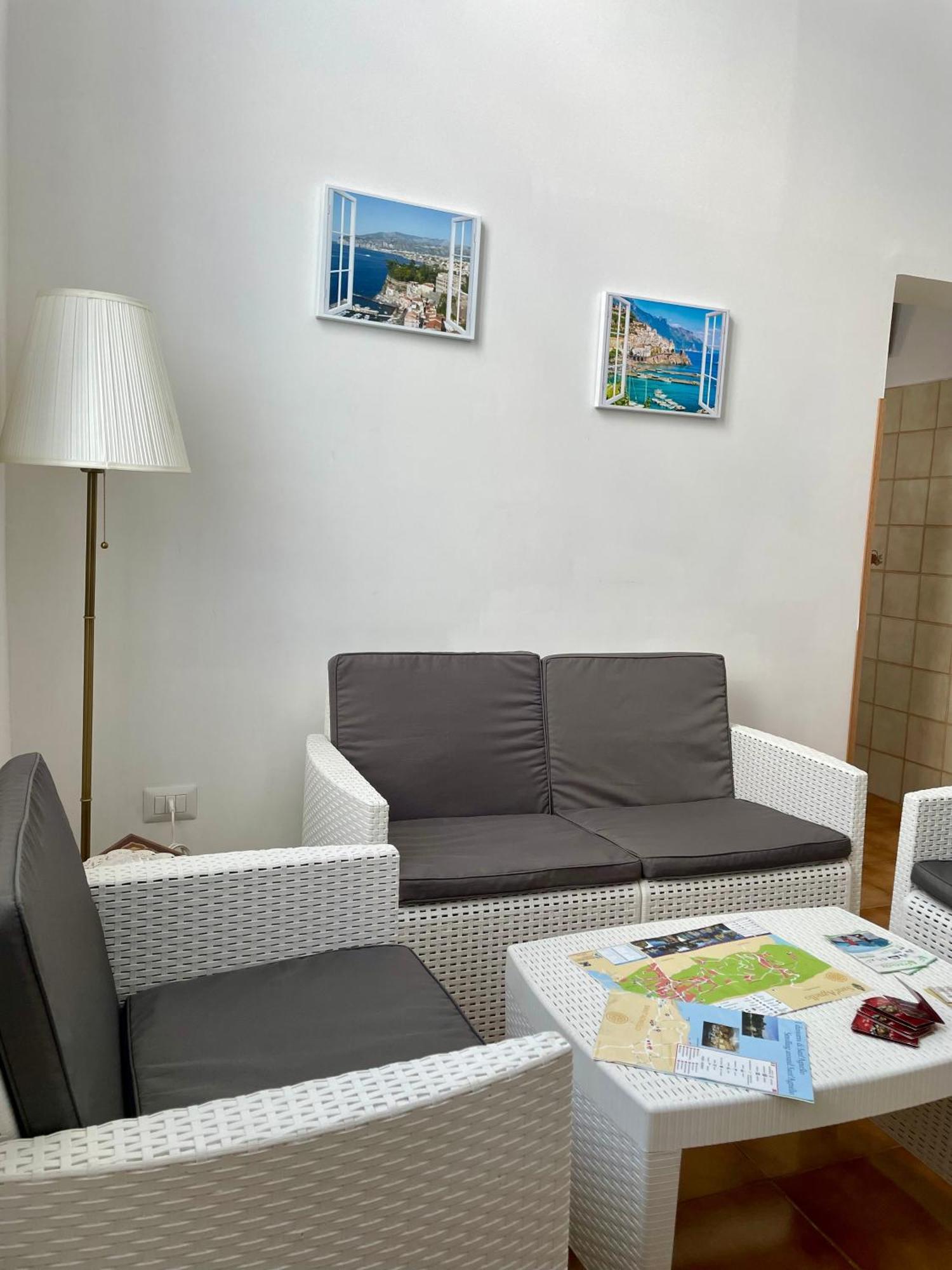 Вілла Mena Holiday House Сант'Аньєлло Екстер'єр фото